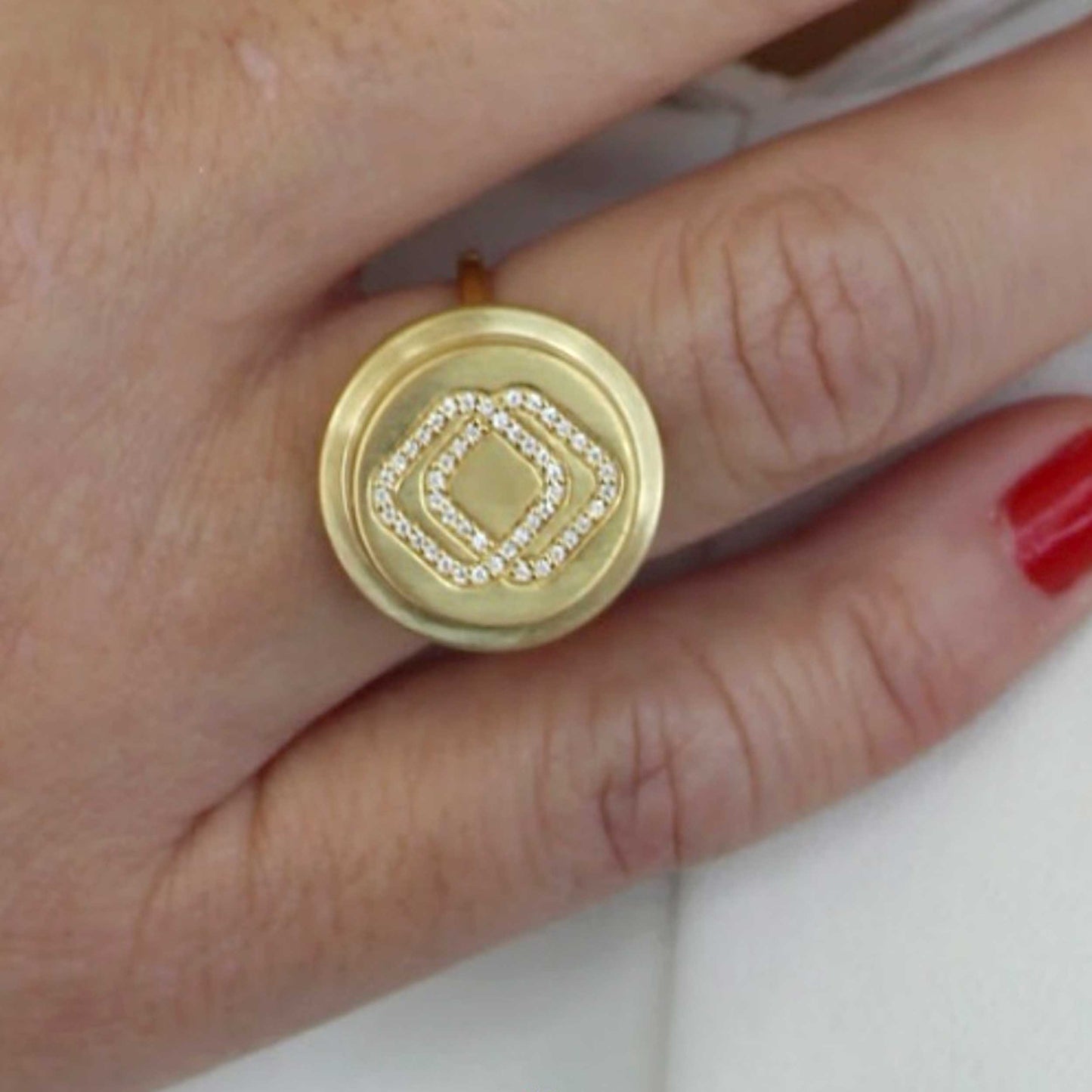 Cake Ring - Cyntia Tomi