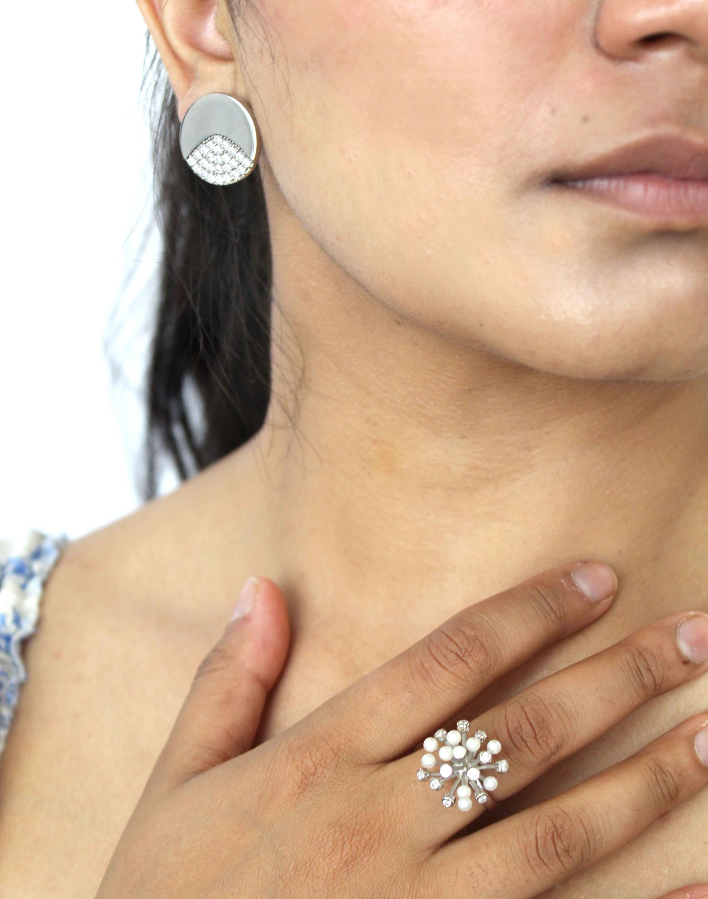 Grace Pearls Earrings - CYNTIA TOMI