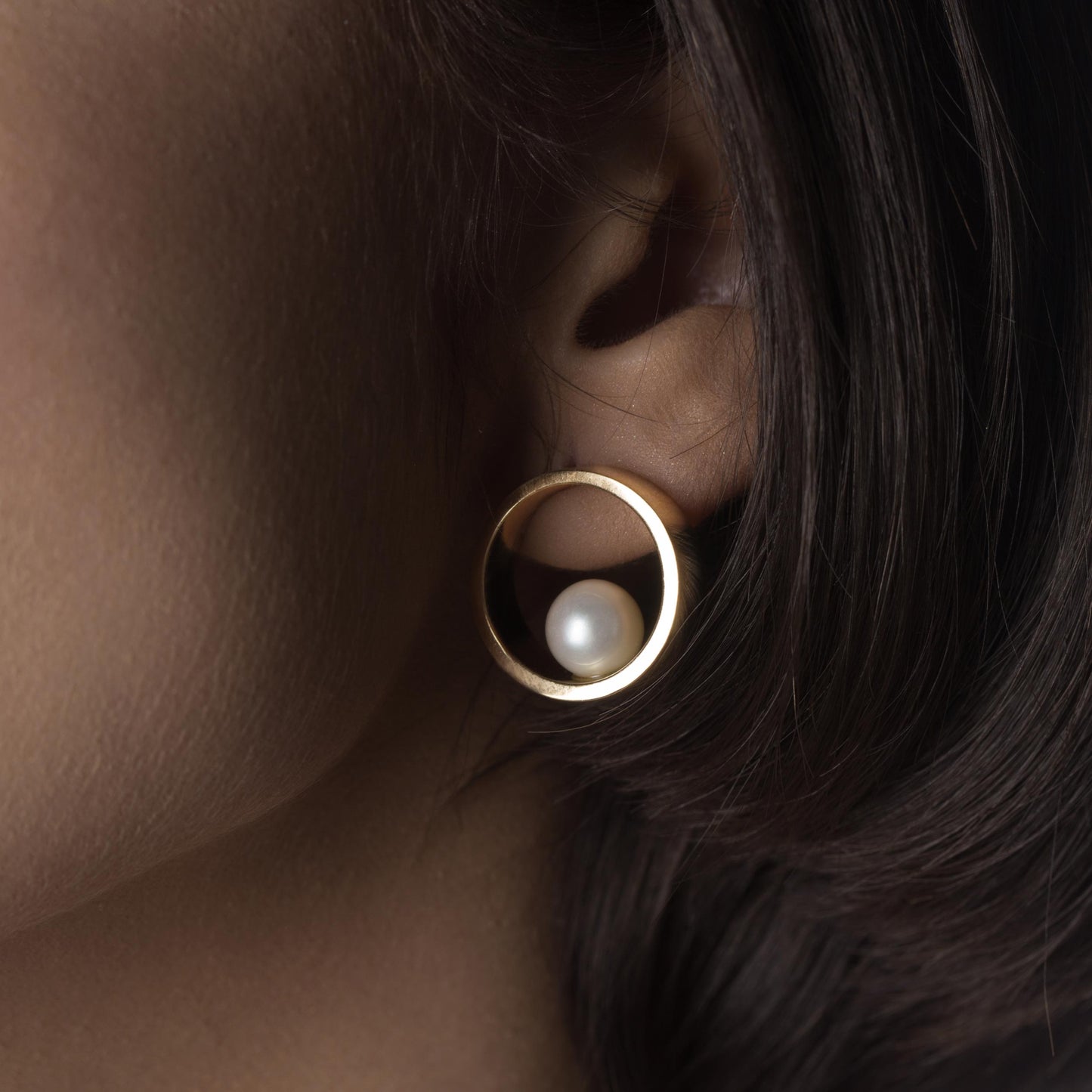 Lunar Earrings Cyntia Tomi jewelry pearl yellow gold